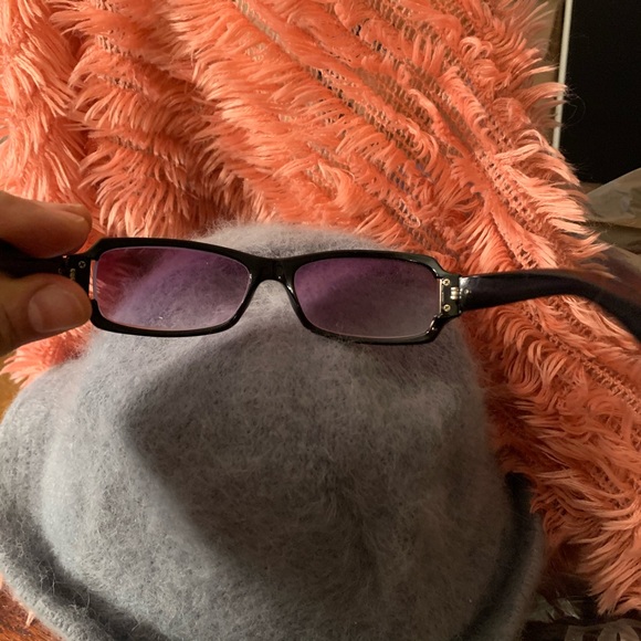 Sunglasses - Picture 5 of 7